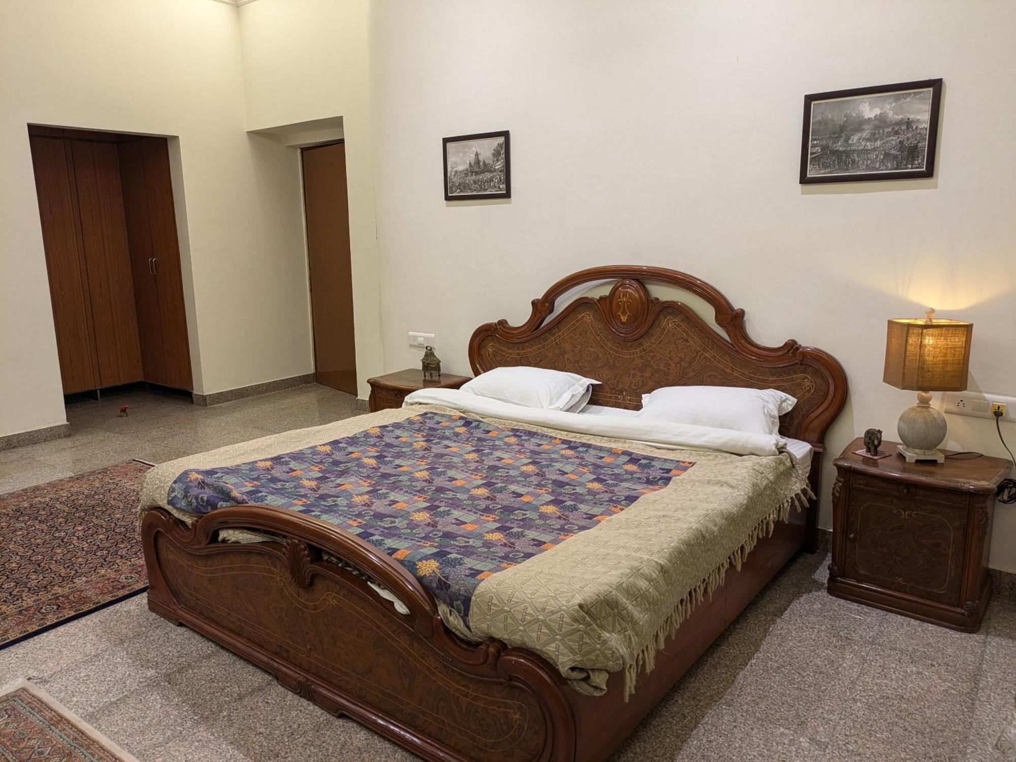 Mulberry Garden Hotell Varanasi Exteriör bild