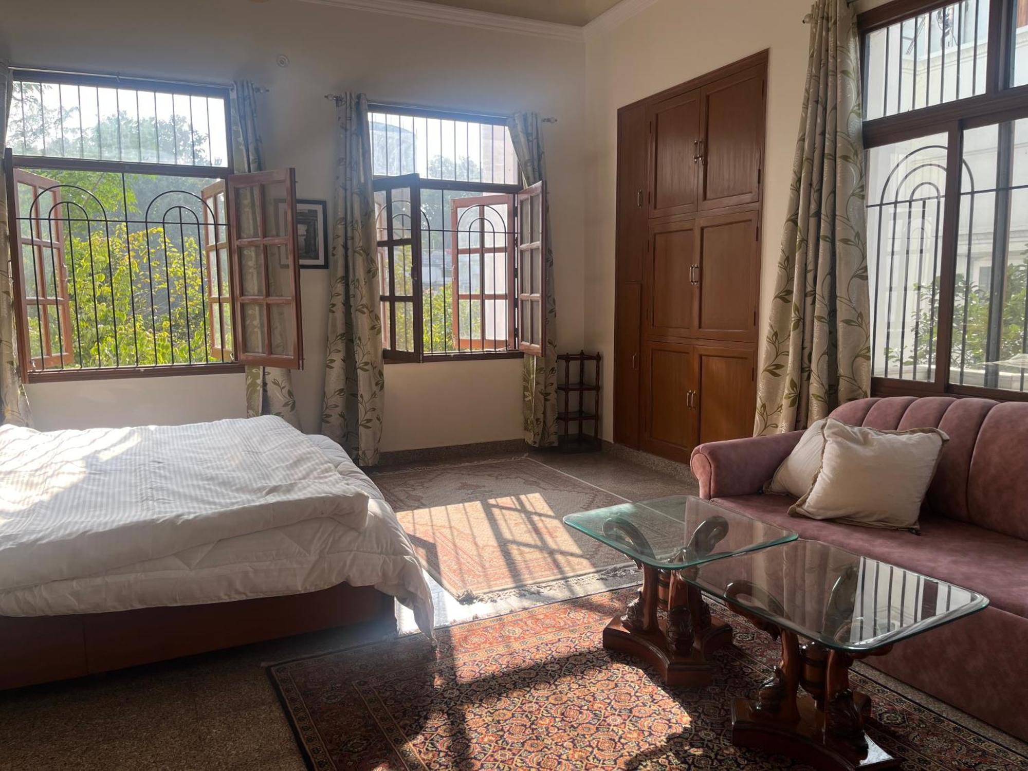 Mulberry Garden Hotell Varanasi Exteriör bild
