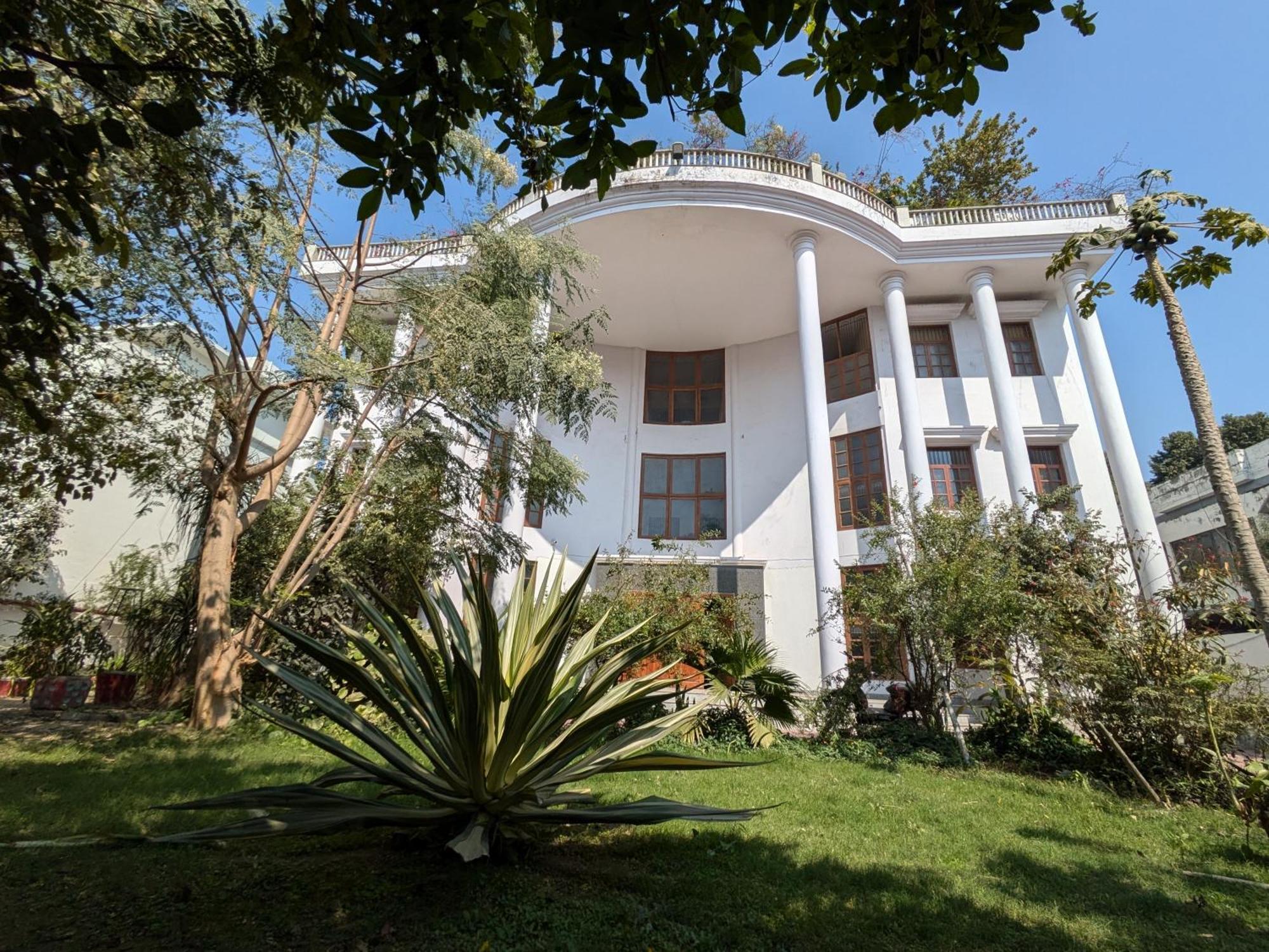 Mulberry Garden Hotell Varanasi Exteriör bild